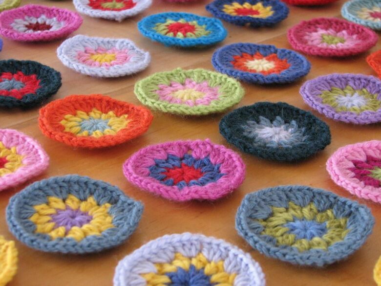 how to crochet a flower